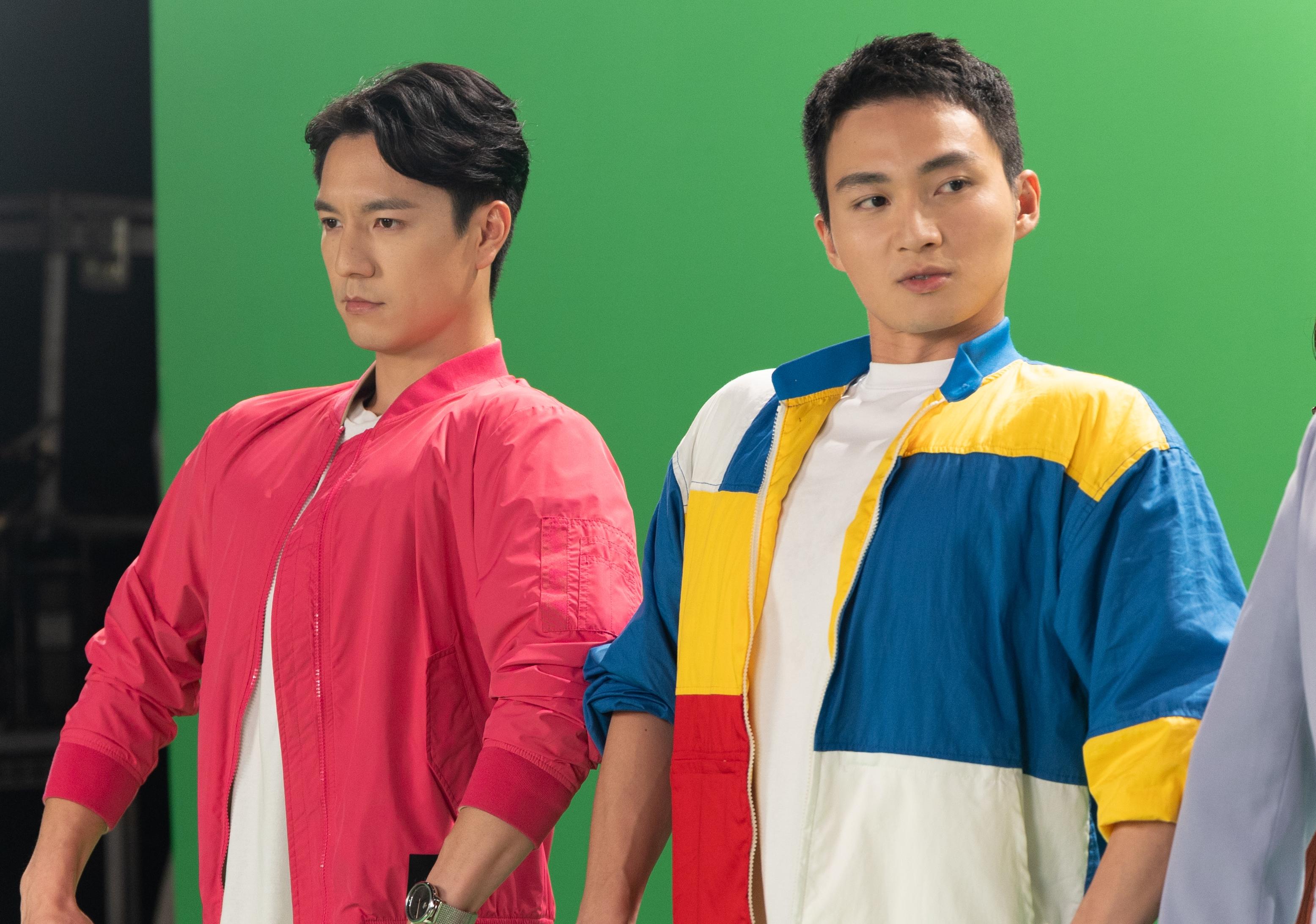 吳偉豪(左)同周嘉洛玩到挺晒胸。