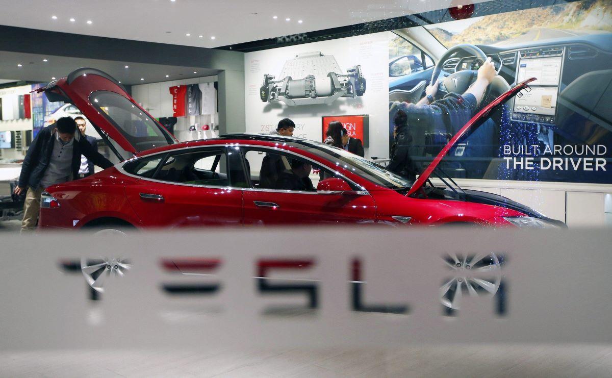 Tesla|特斯拉據報於上海測試全自動駕駛軟件FSD
