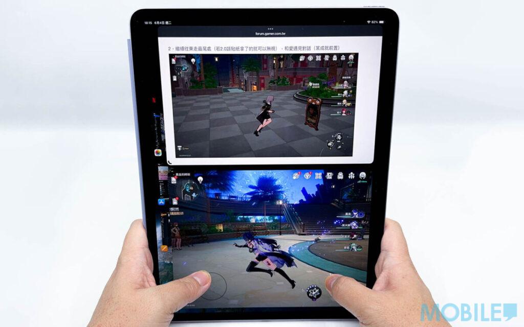 13 吋大屏足夠用家邊玩遊戲邊看網頁查閱攻略