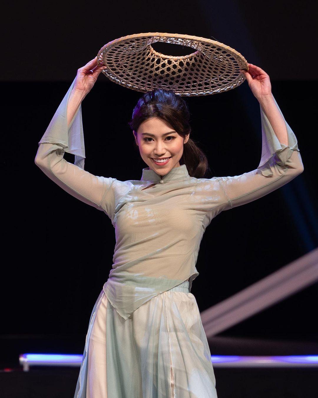 2023年溫哥華華裔小姐亞軍鍾翠詩