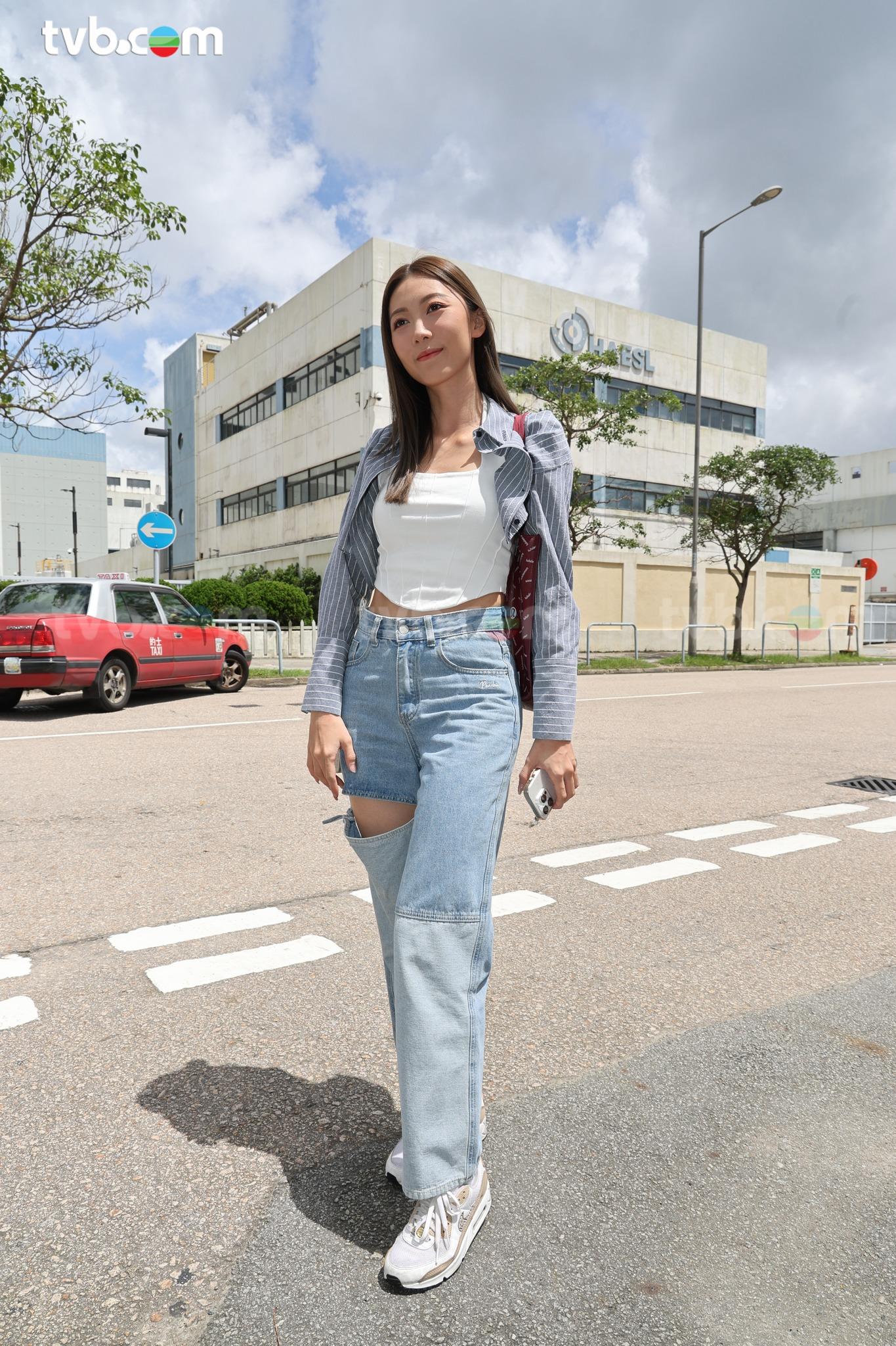 《香港小姐競選2024》今日舉行首輪面試,多位佳麗現身TVB電視城。(TVB網頁照片)