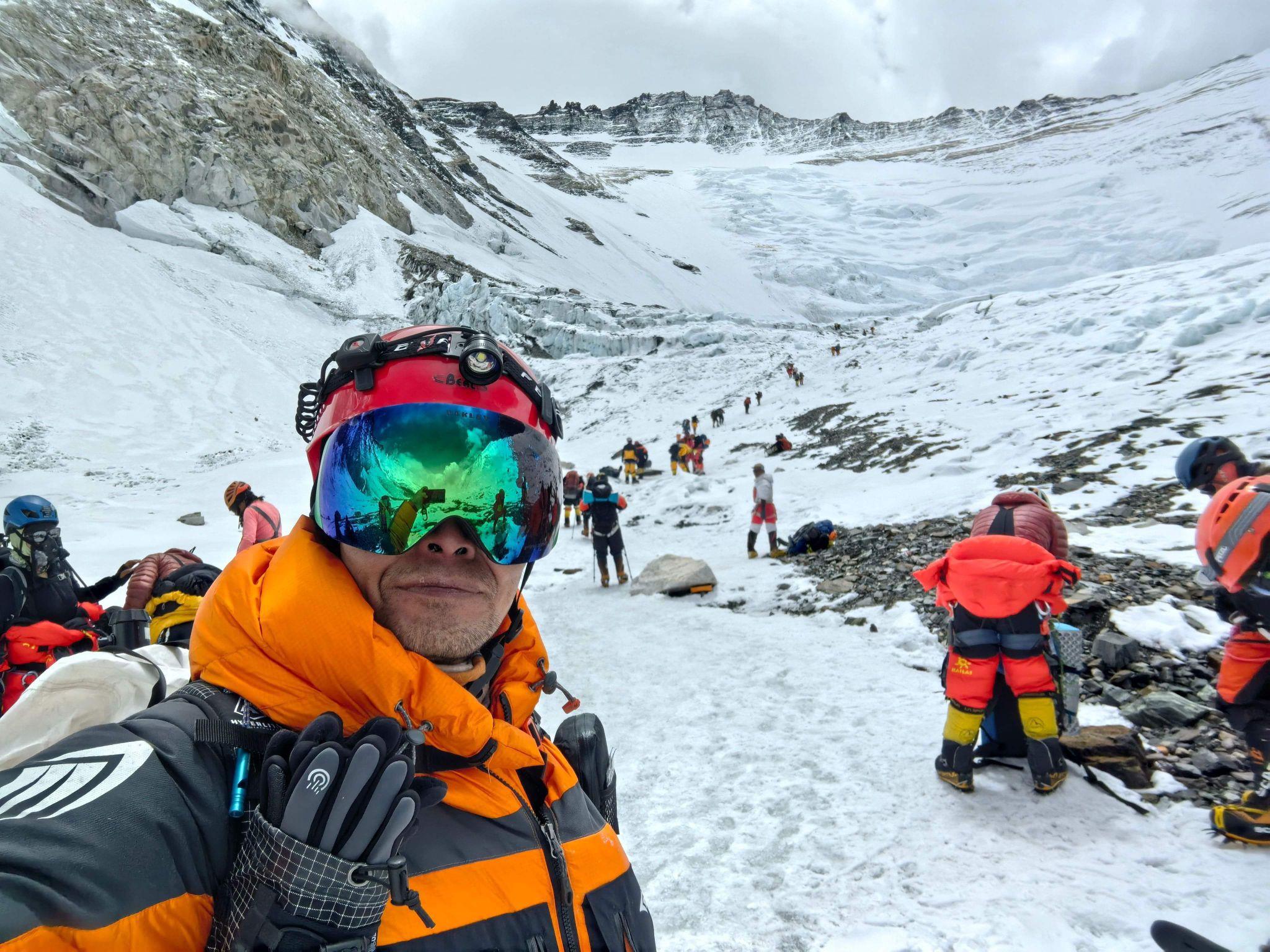 陳國健今年5月成功登頂。(「香港警察」FB)