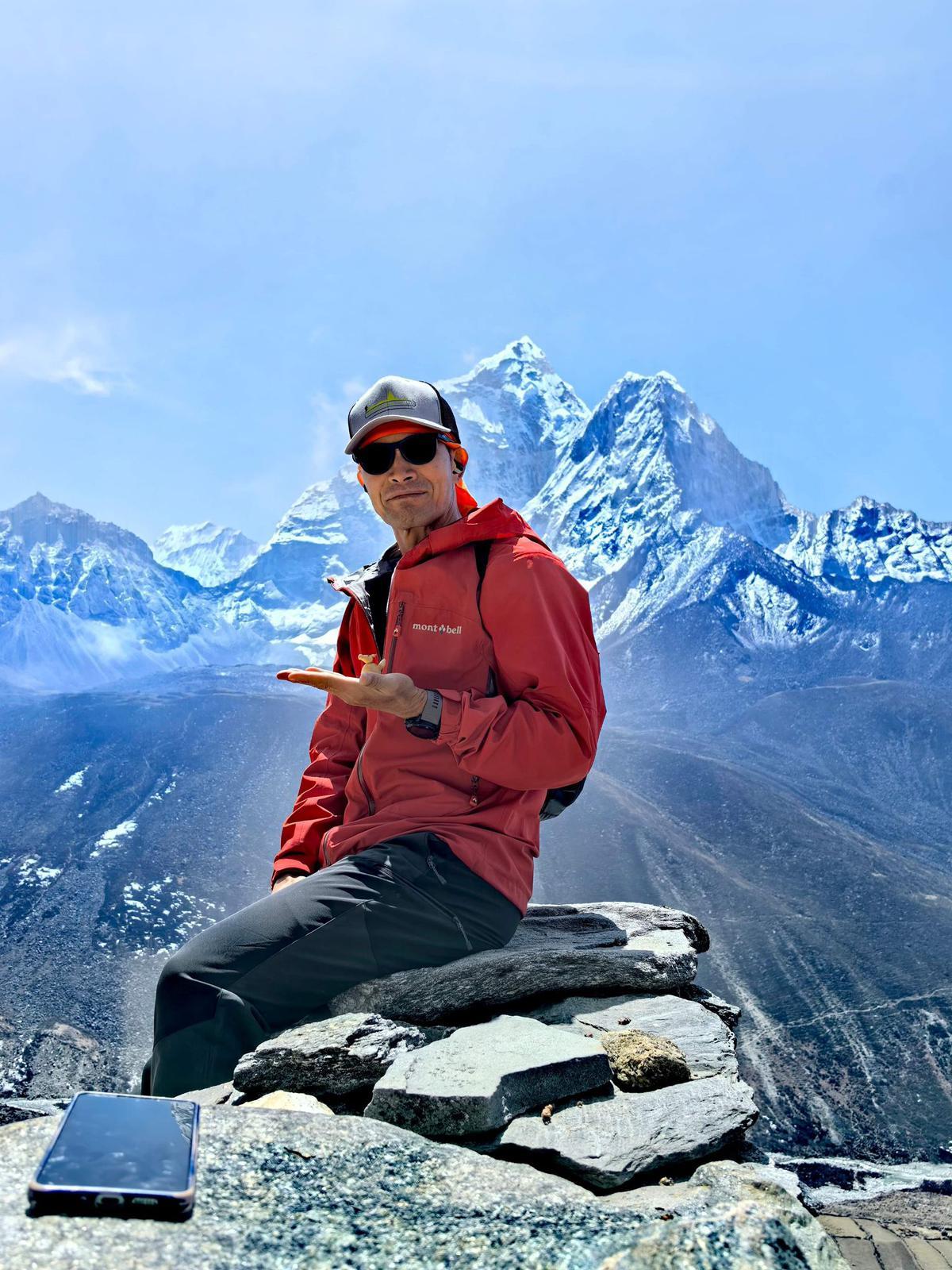 陳國健今年5月成功登頂。(「香港警察」FB)