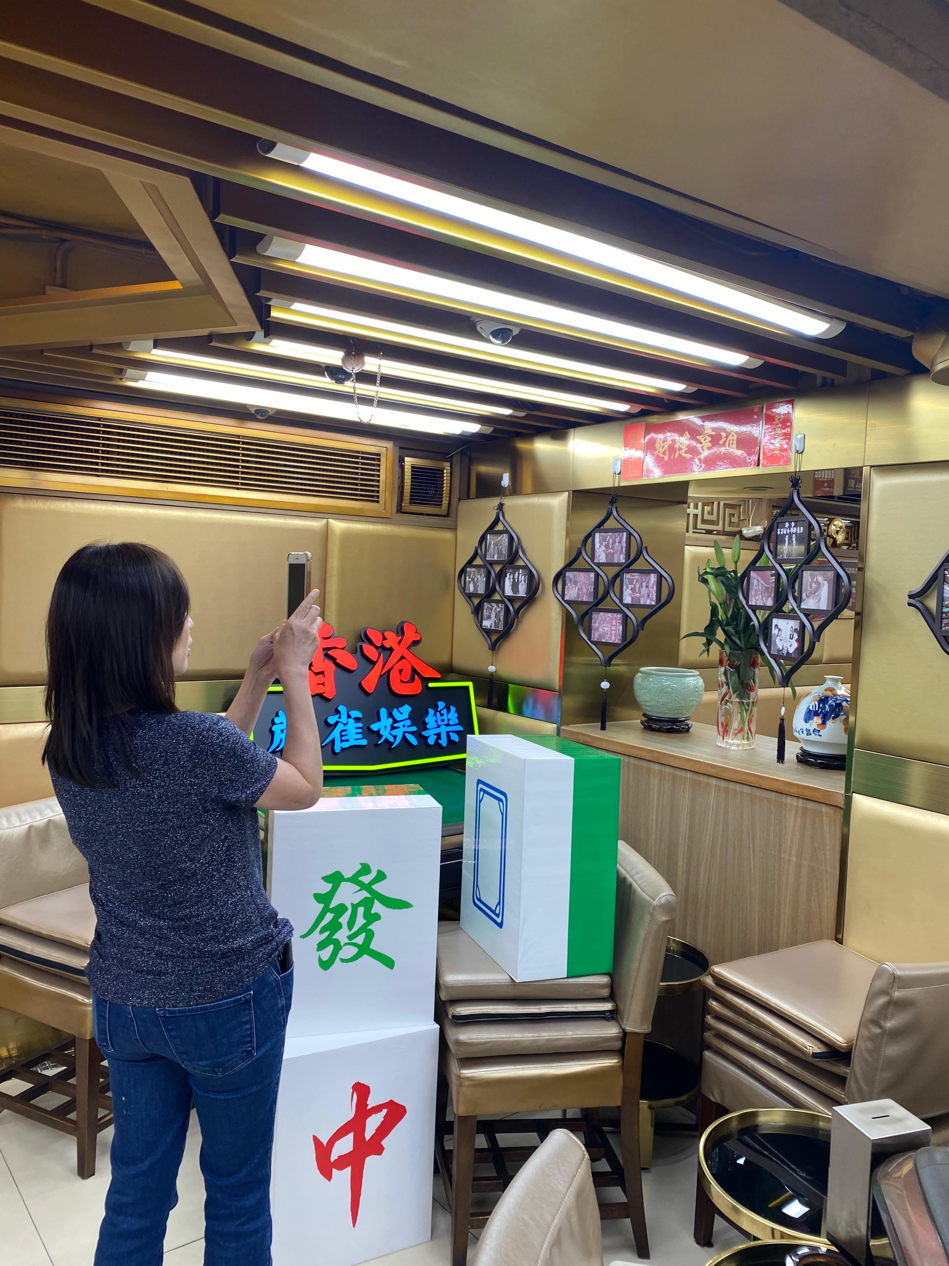 有麻雀館與旅行社合作,推出「麻雀館深度遊」活動,內容包括講解麻雀館行業歷史、基本麻雀教學等,完成課程更可獲發麻雀文憑以作紀念。(公關提供)