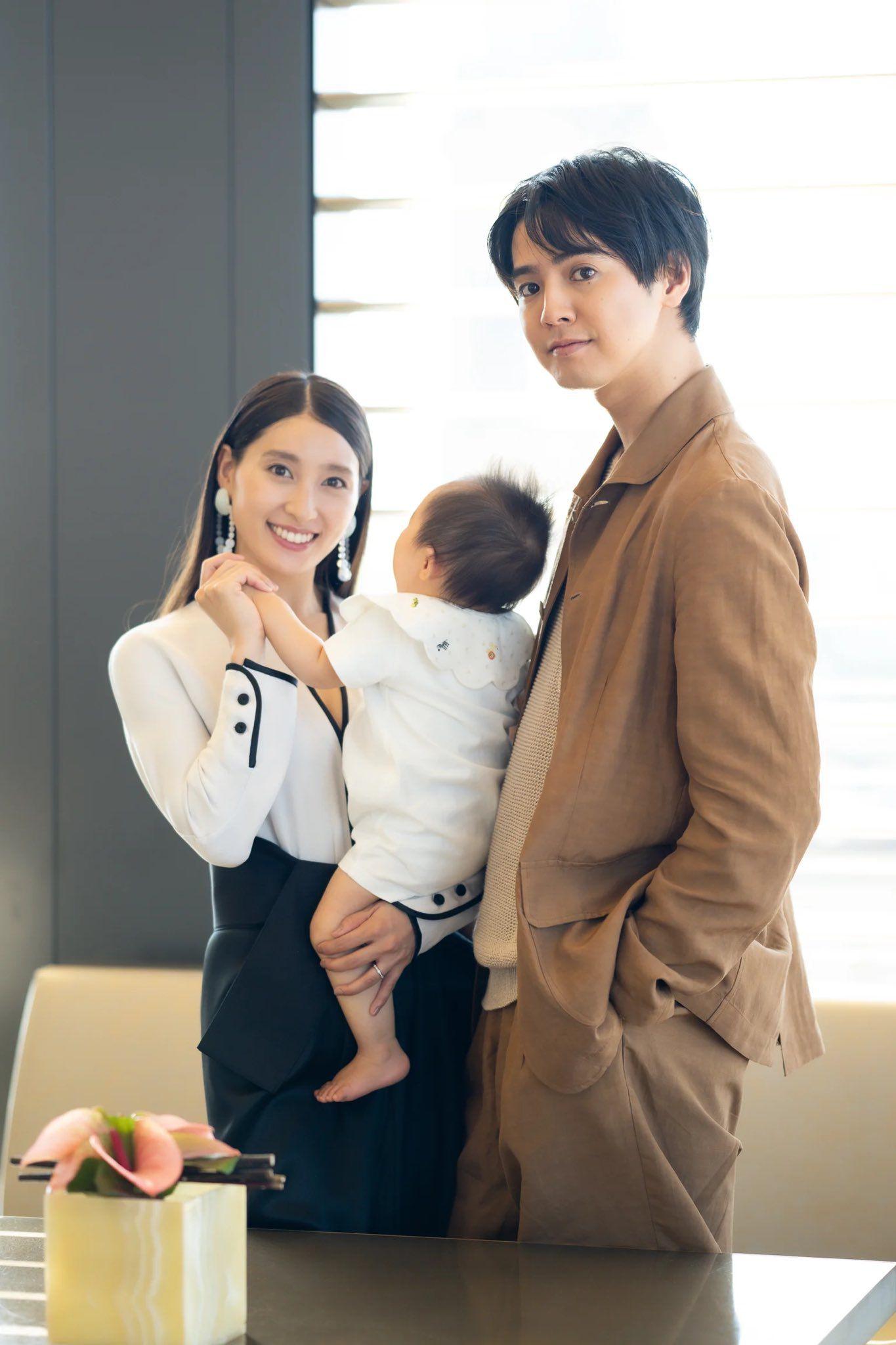 土屋太鳳與片寄涼太公開抱B照,畫面溫馨。