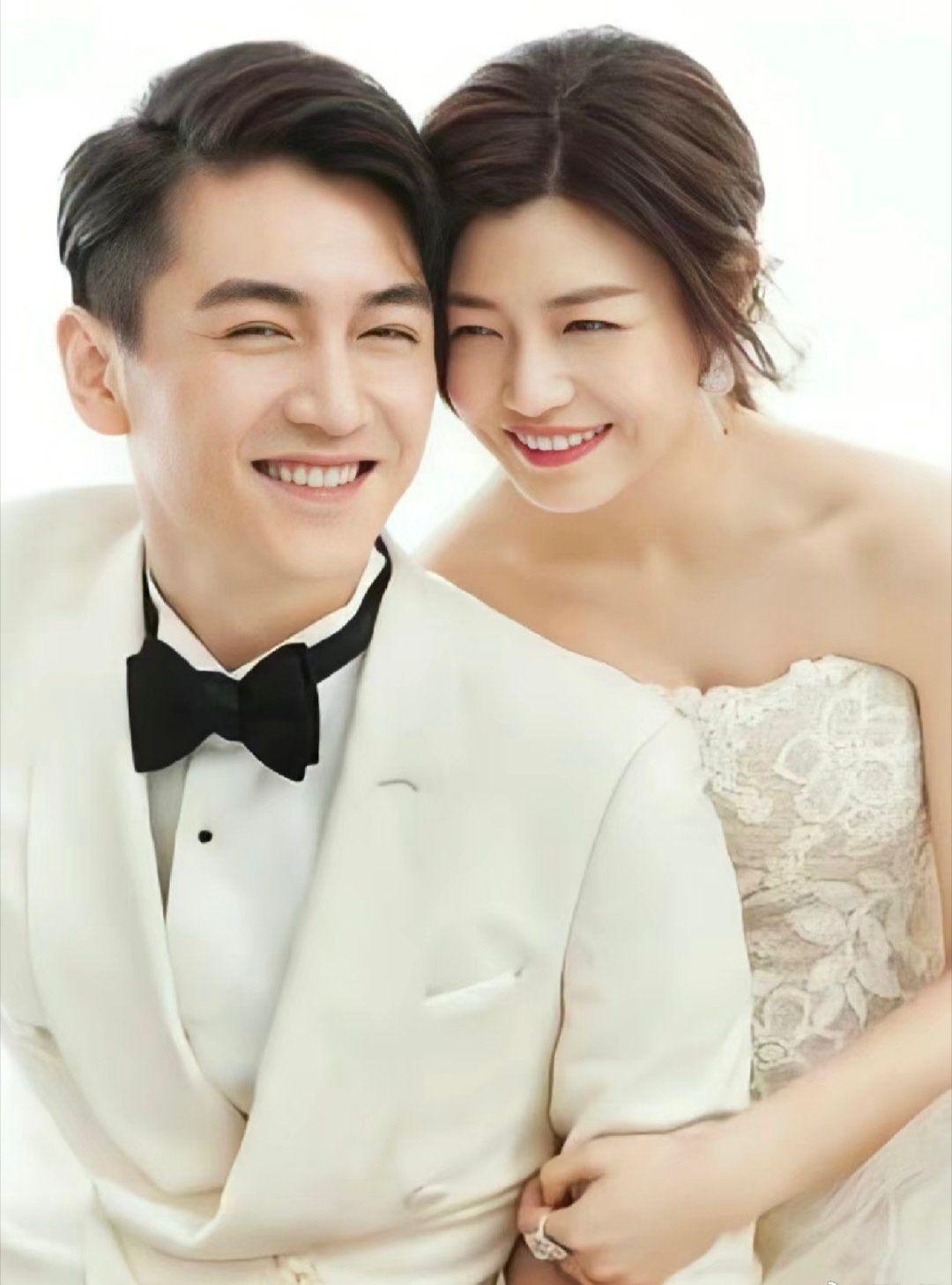 陳妍希與內地男星陳曉傳婚變。