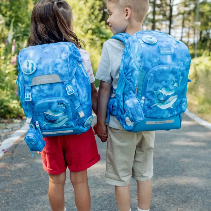 。產品結合脊醫和環保物料理念, 同時通過挪威國家級研究所NORCE Research實驗證明能有效將高達50-60%重量轉移到臀部,有效減輕對 脊骨造成的壓力。