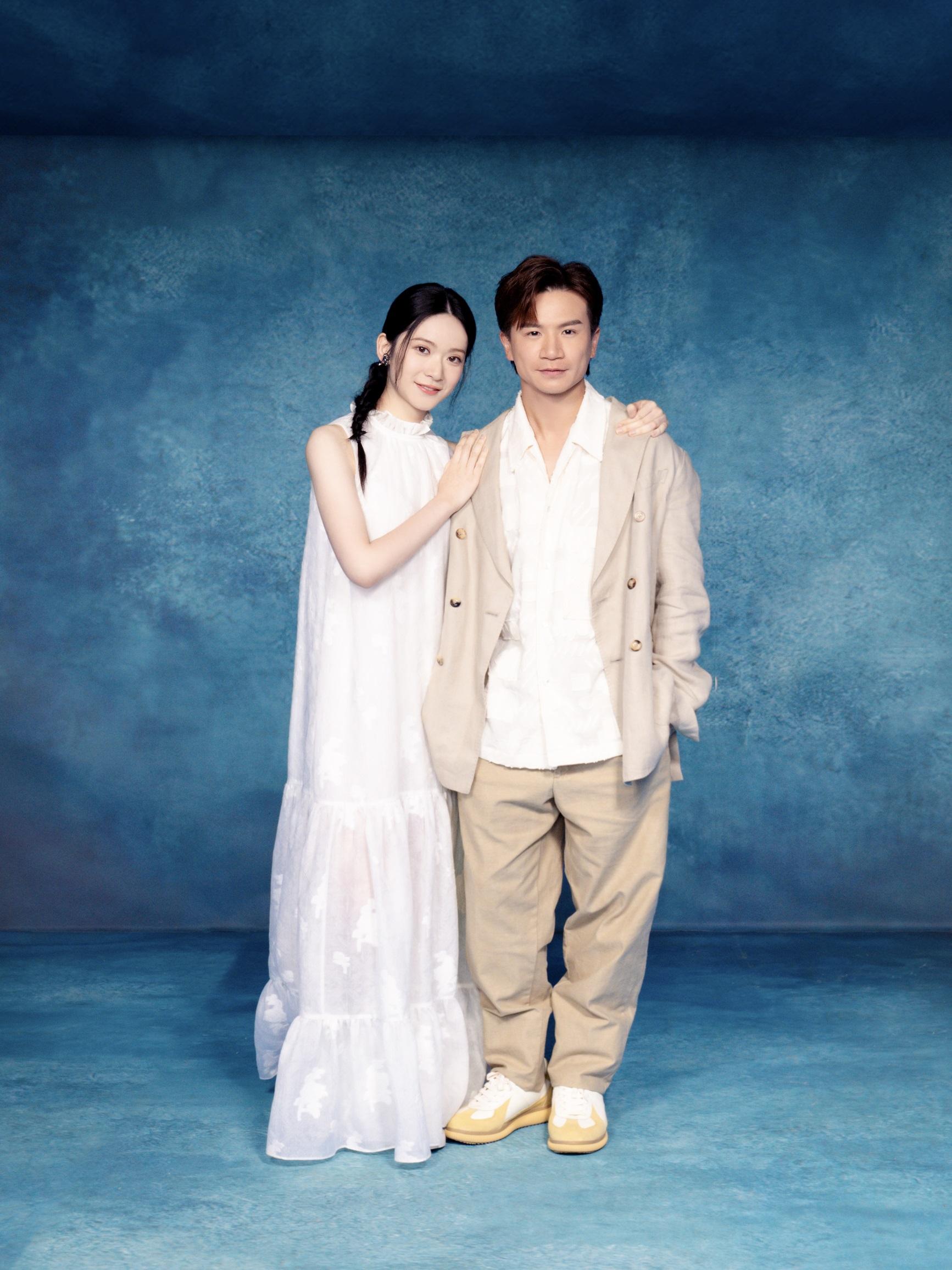 雲浩影和梁釗鋒在903舞台劇《遺憾收藏館》演兄妹。