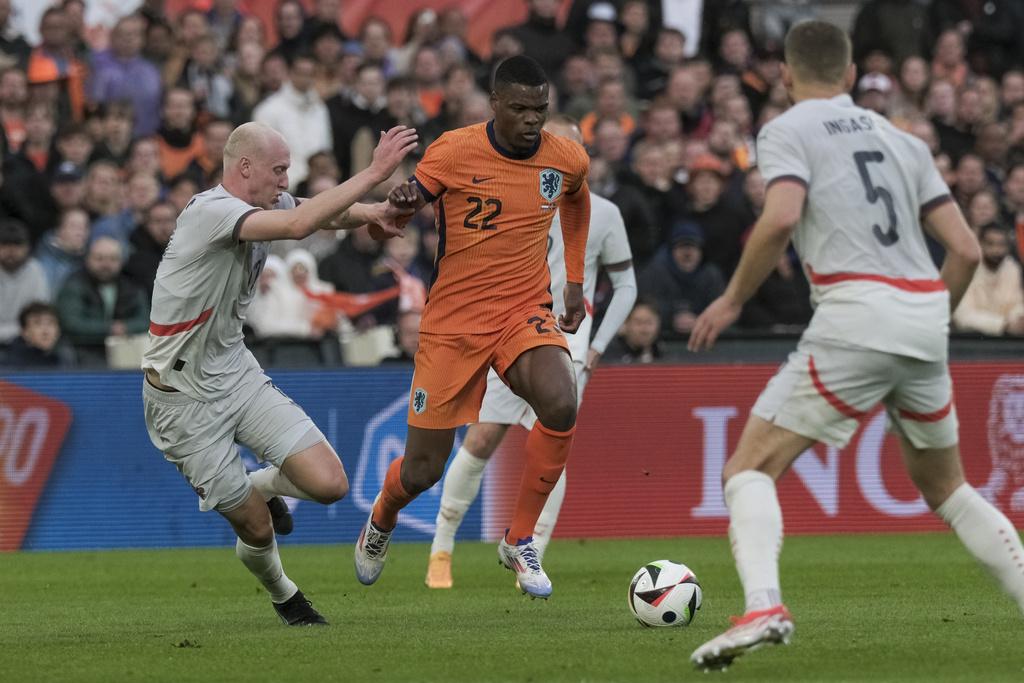 荷蘭熱身賽大勝冰島4:0。(美聯社)