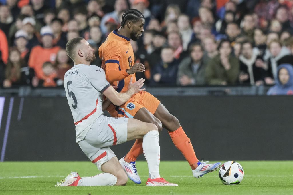 荷蘭熱身賽大勝冰島4:0。(美聯社)