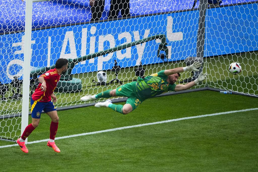 狂牛停不了 半場狂攻領先三球(美聯社)