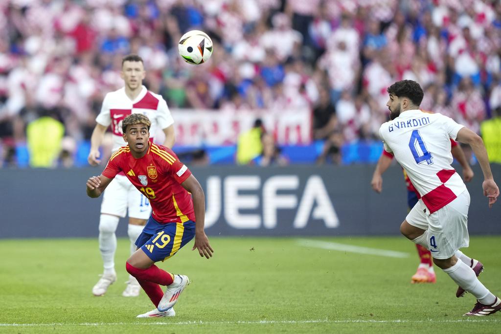 耶馬爾今仗光芒四射,下半場更成為全場進攻焦點。(美聯社)