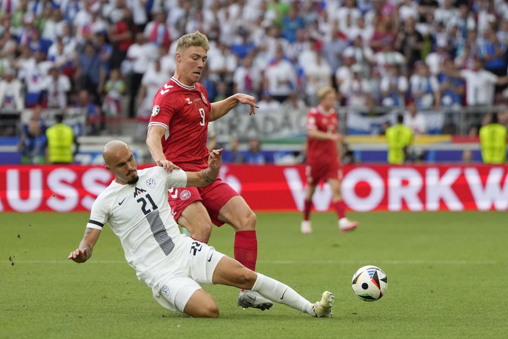 效力曼聯的鋒將海倫今場表現一般。(美聯社)