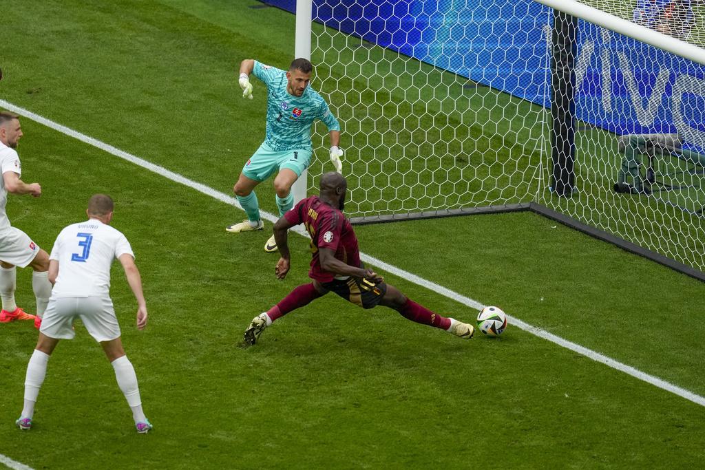 盧卡古下半場食「詐糊」。(美聯社)