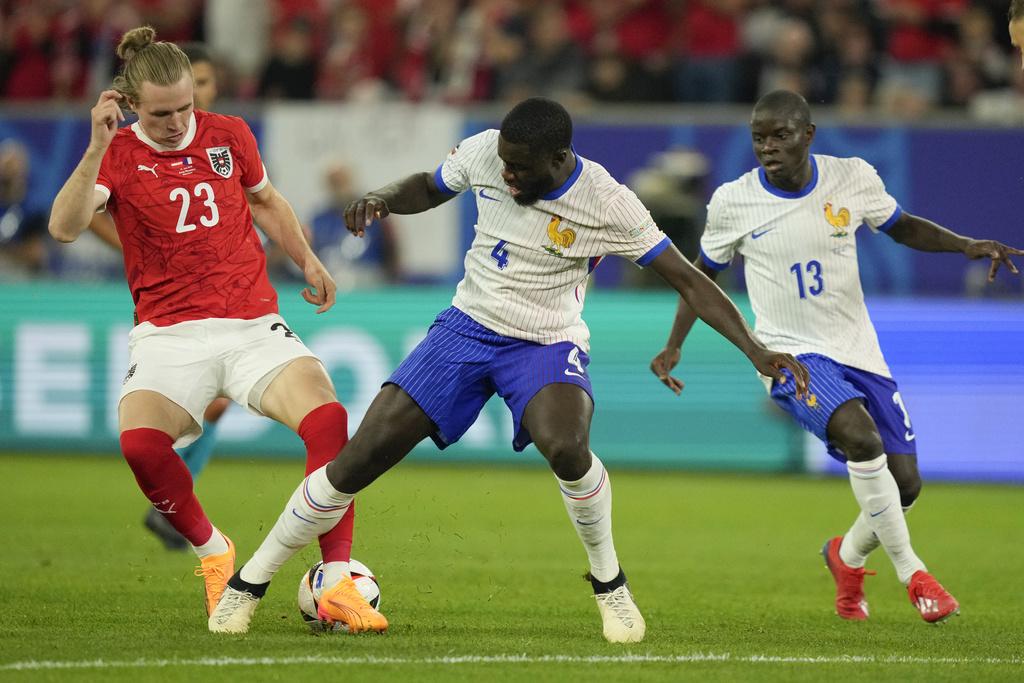 歐洲國家盃|烏柏美卡奴(Dayot Upamecano)Now TV譯名為烏巴麥簡奴。