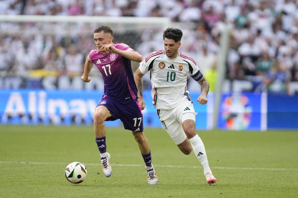 失球後的匈牙利傾力反撲,但兩次死球攻勢都未能轉化成入球。(美聯社)