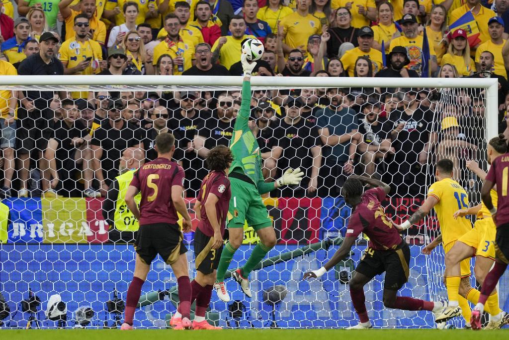 上半場比利時憑泰利文斯的遠射得手,領先羅馬尼亞1:0。(美聯社)