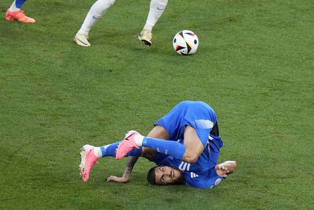 意軍開賽佔優 半場互無紀錄