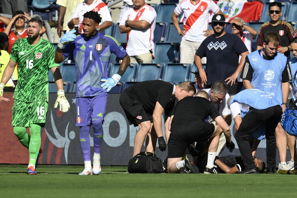 危地馬拉的旁證彭祖暈倒,需要在場接受治療。(美聯社)