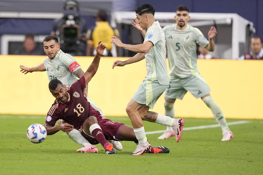 委內瑞拉1:0擊敗墨西哥。(美聯社)