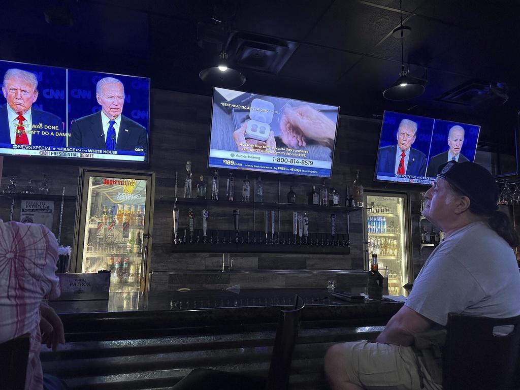 2024美國總統大選首場辯論,81歲現任總統拜登與78歲前總統特朗普再度交鋒。(美聯社)