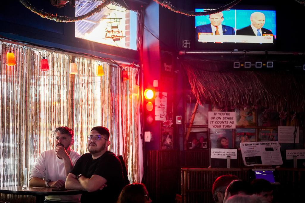 2024美國總統大選首場辯論,81歲現任總統拜登與78歲前總統特朗普再度交鋒。(美聯社)