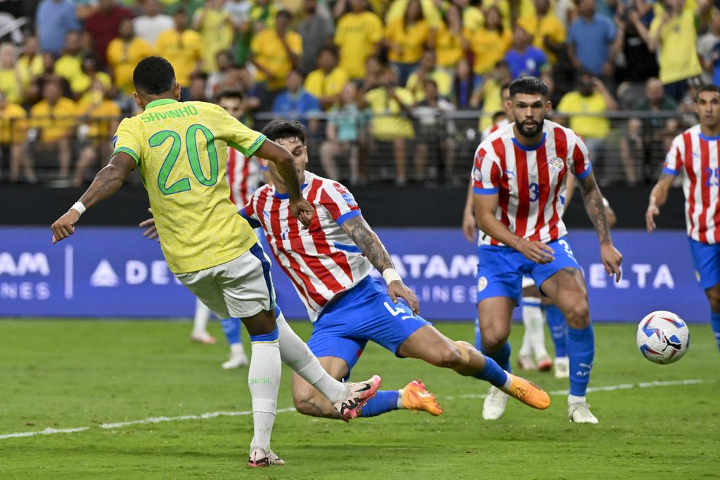 沙維奧為巴西射成2:0。(美聯社)