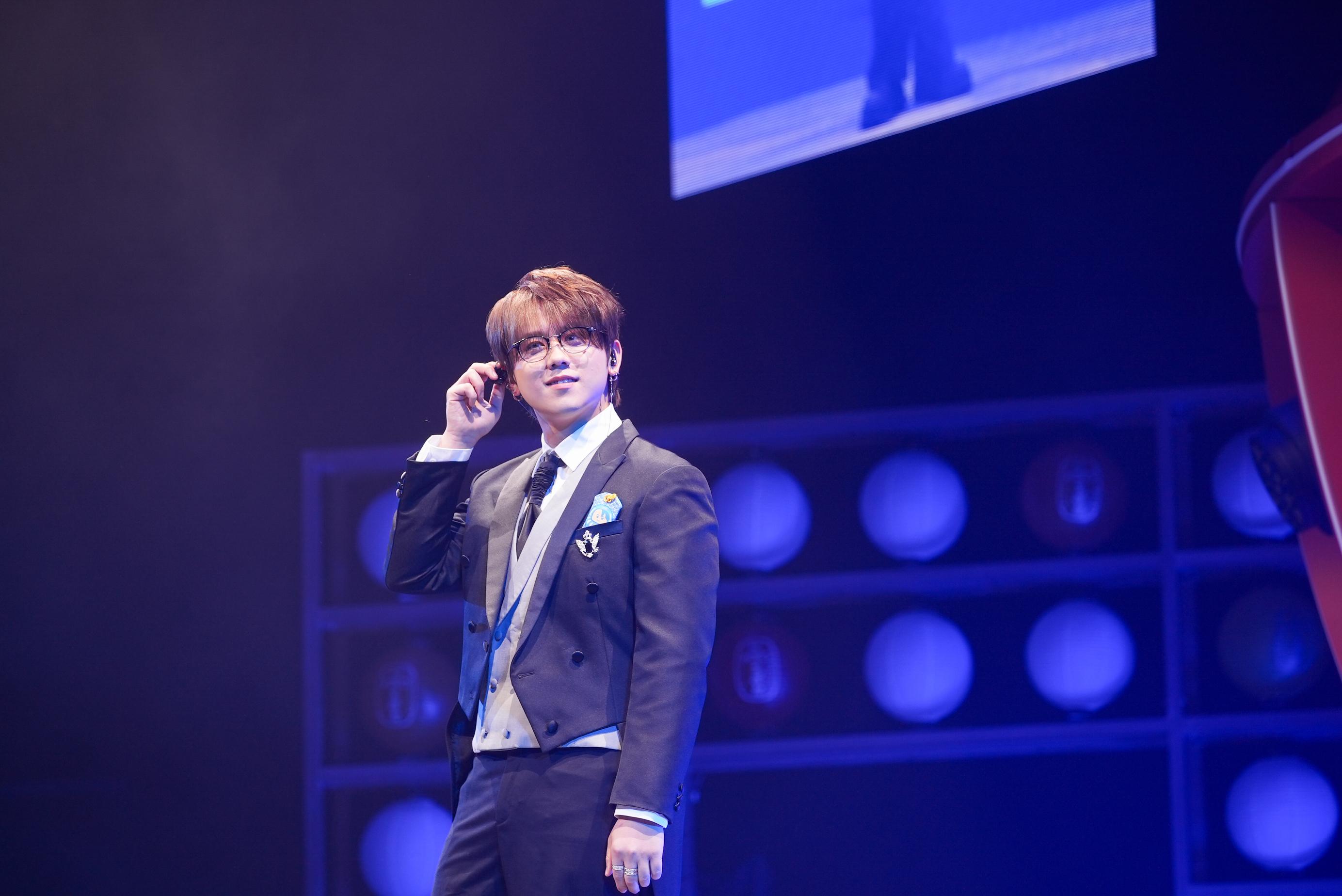 姜濤在活動上大跳hit爆《晚安大小姐》。