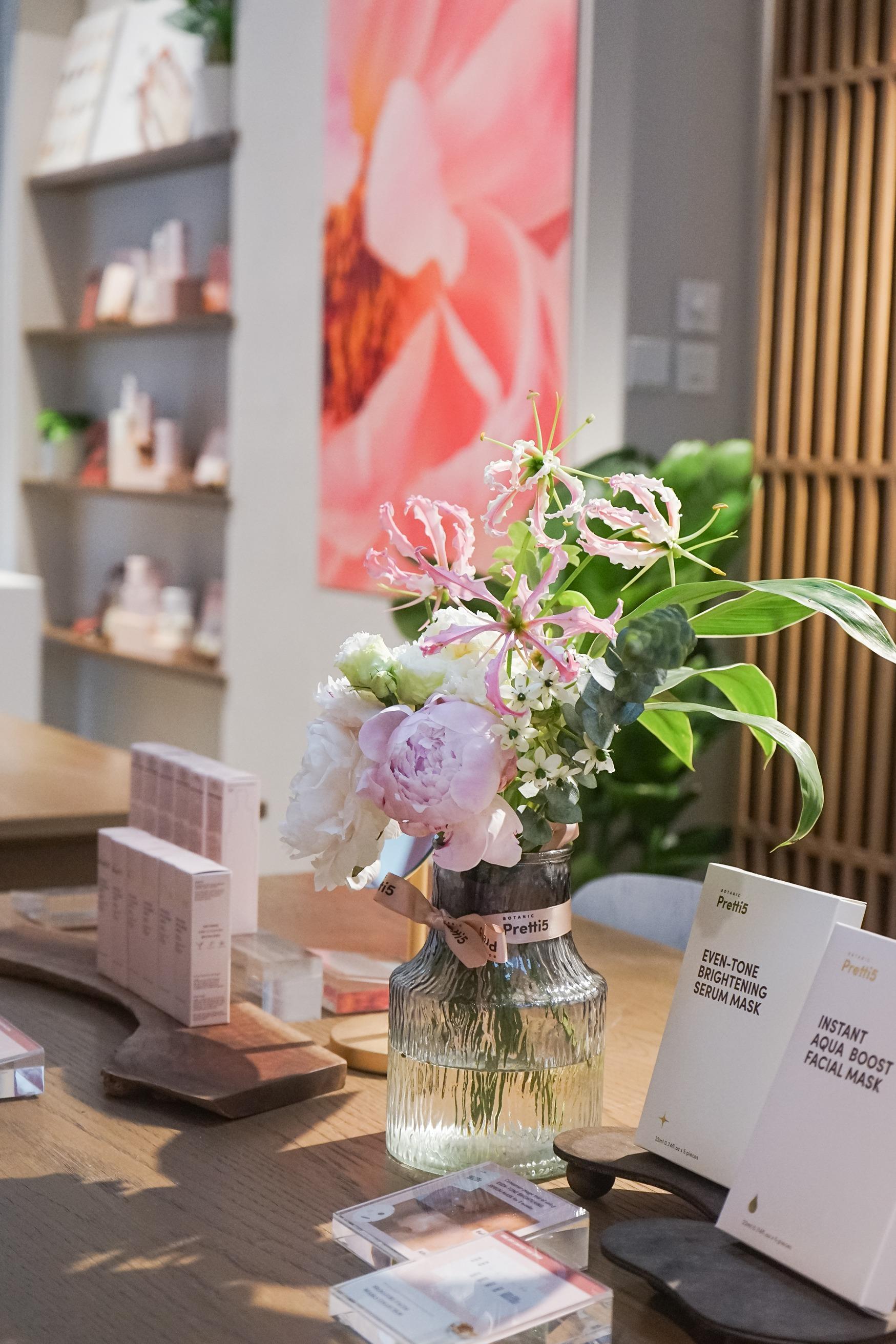 Pretti5限定體驗店內有多款品牌標誌產品。