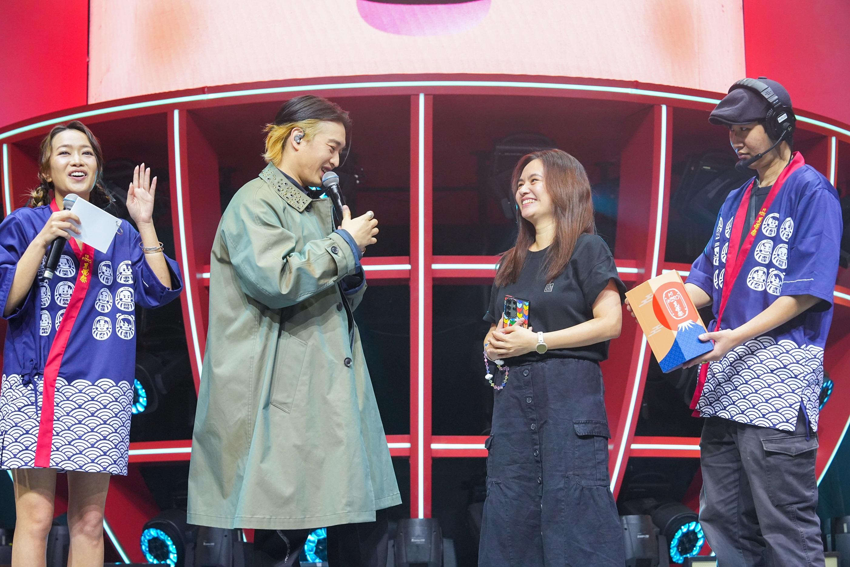 Jer柳應廷在《HI MIRO!見面祭》互動環節,盡量達成fans心願。