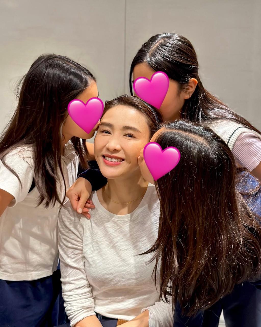 黎姿在會上分享教育下一代的睇法。