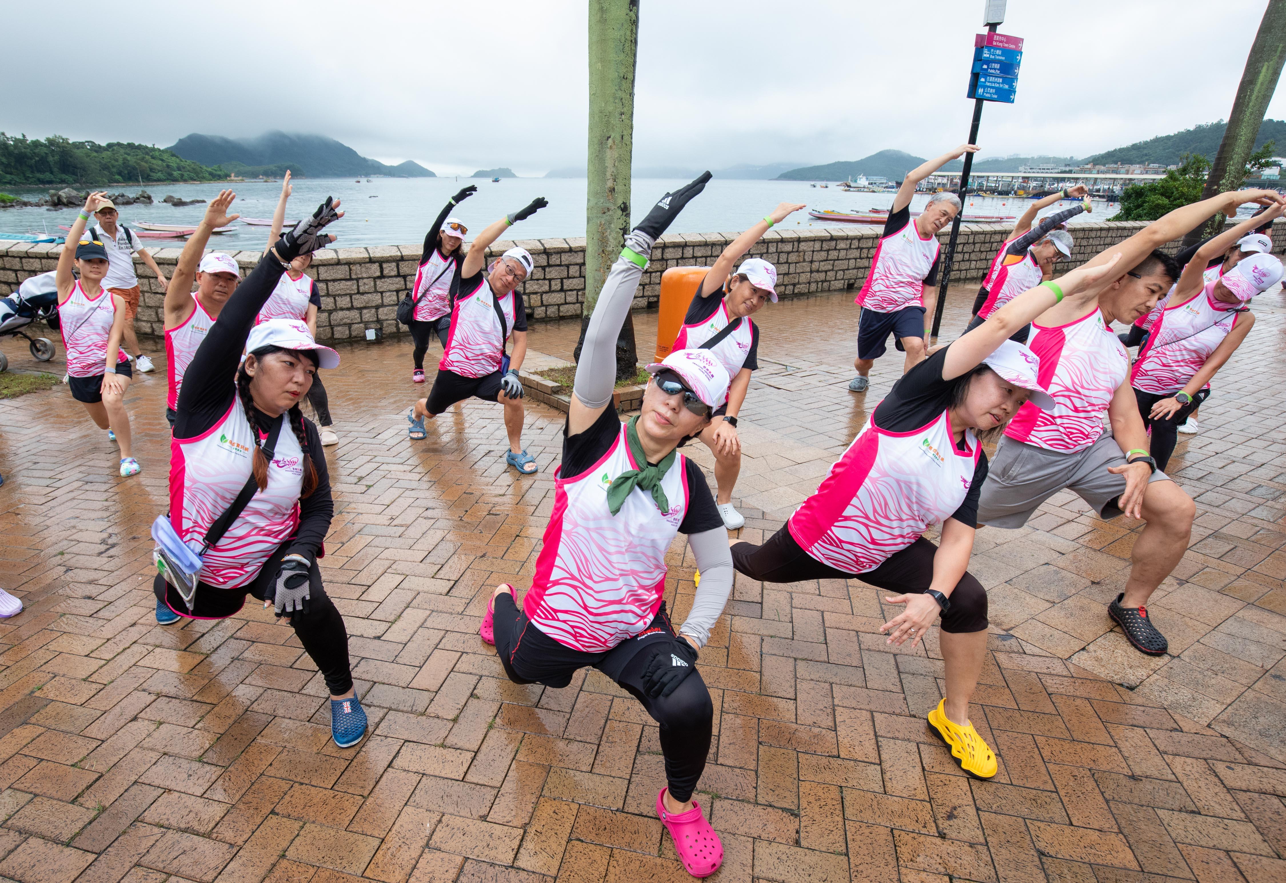 端午節︱乳癌康復者出戰國際龍舟賽 冀為同路人打氣 (旅發局提供)