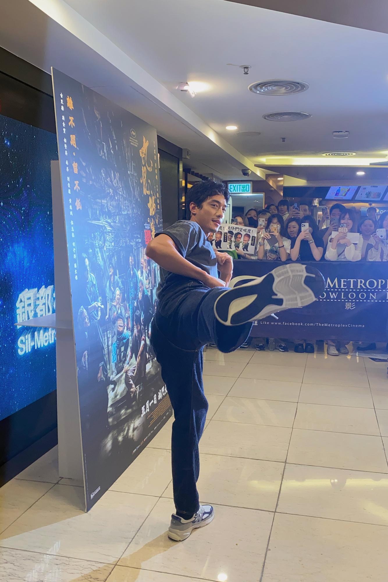 劉俊謙感謝觀眾成就這齣電影,希望觀眾幫這部戲衝上香港華語片歷史票房第一位。