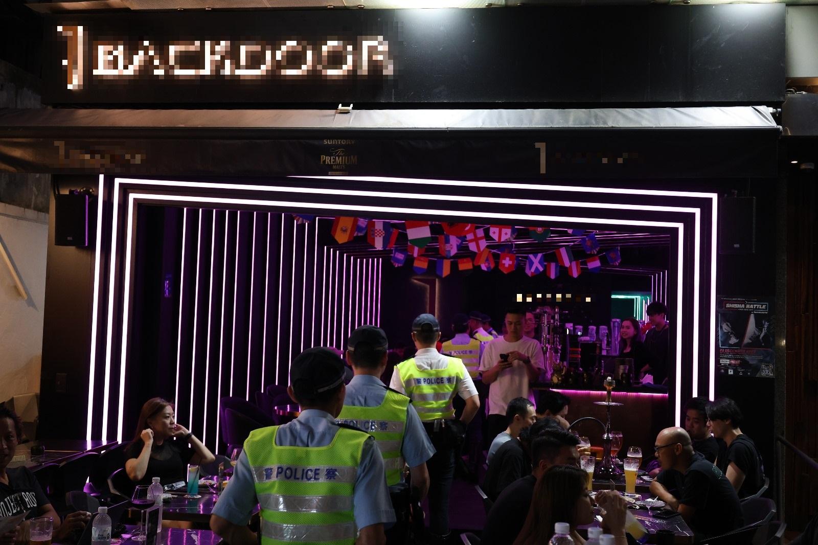 歐國盃等盛事舉行,警方西九龍區舉行「反酒後駕駛」宣傳。(警方提供)