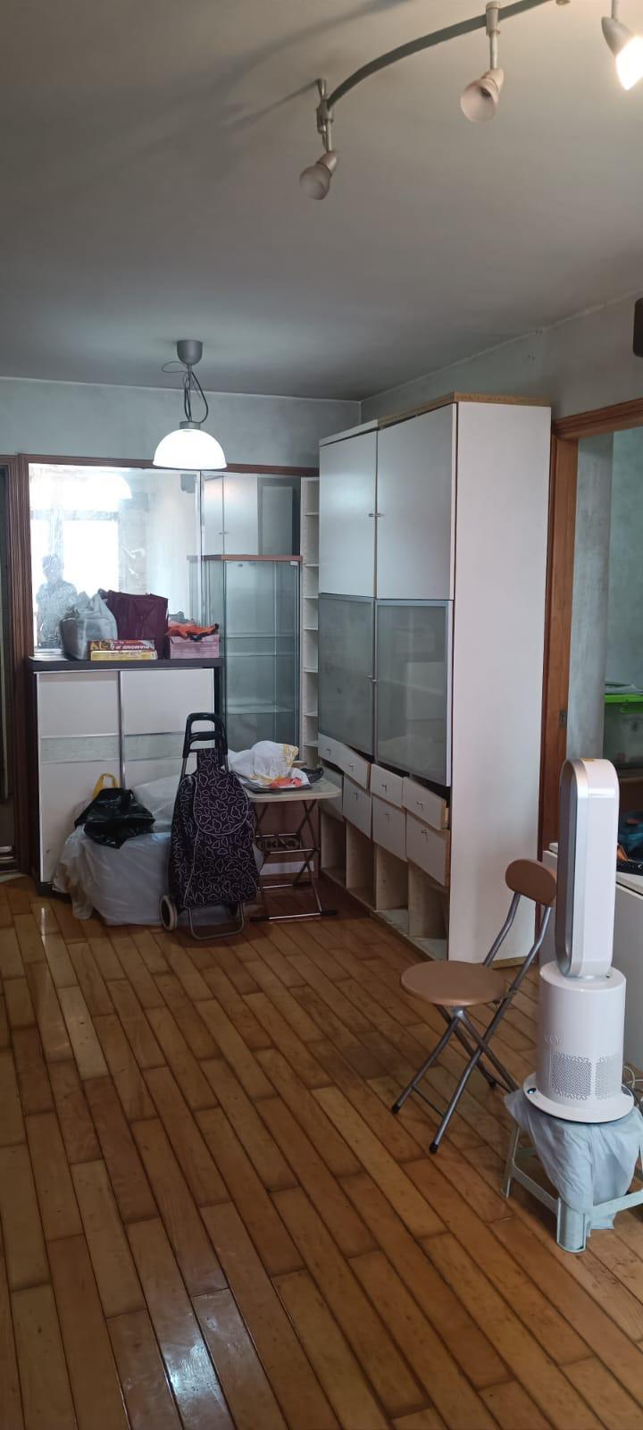 單位屬廣明苑大兩房戶型,客飯廳面積較一般兩房單位闊落。(代理提供)