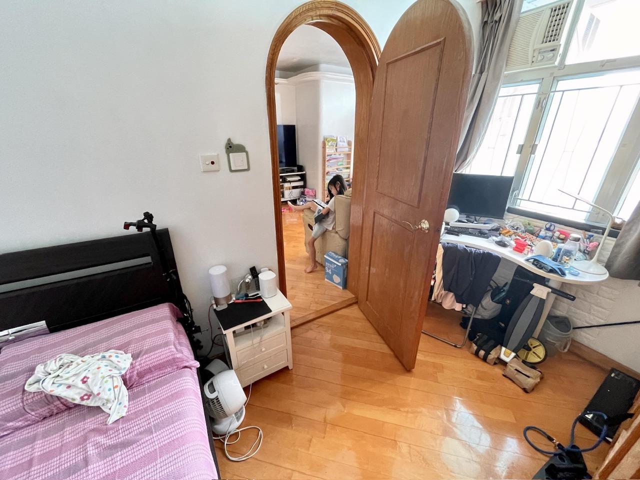 由於單位為頂層戶,室內光猛通爽。(代理提供)