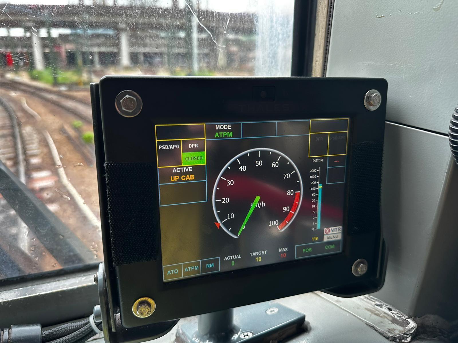 港鐵明日凌晨非行車時間 在荃灣綫展開新信號系統初步實地測試