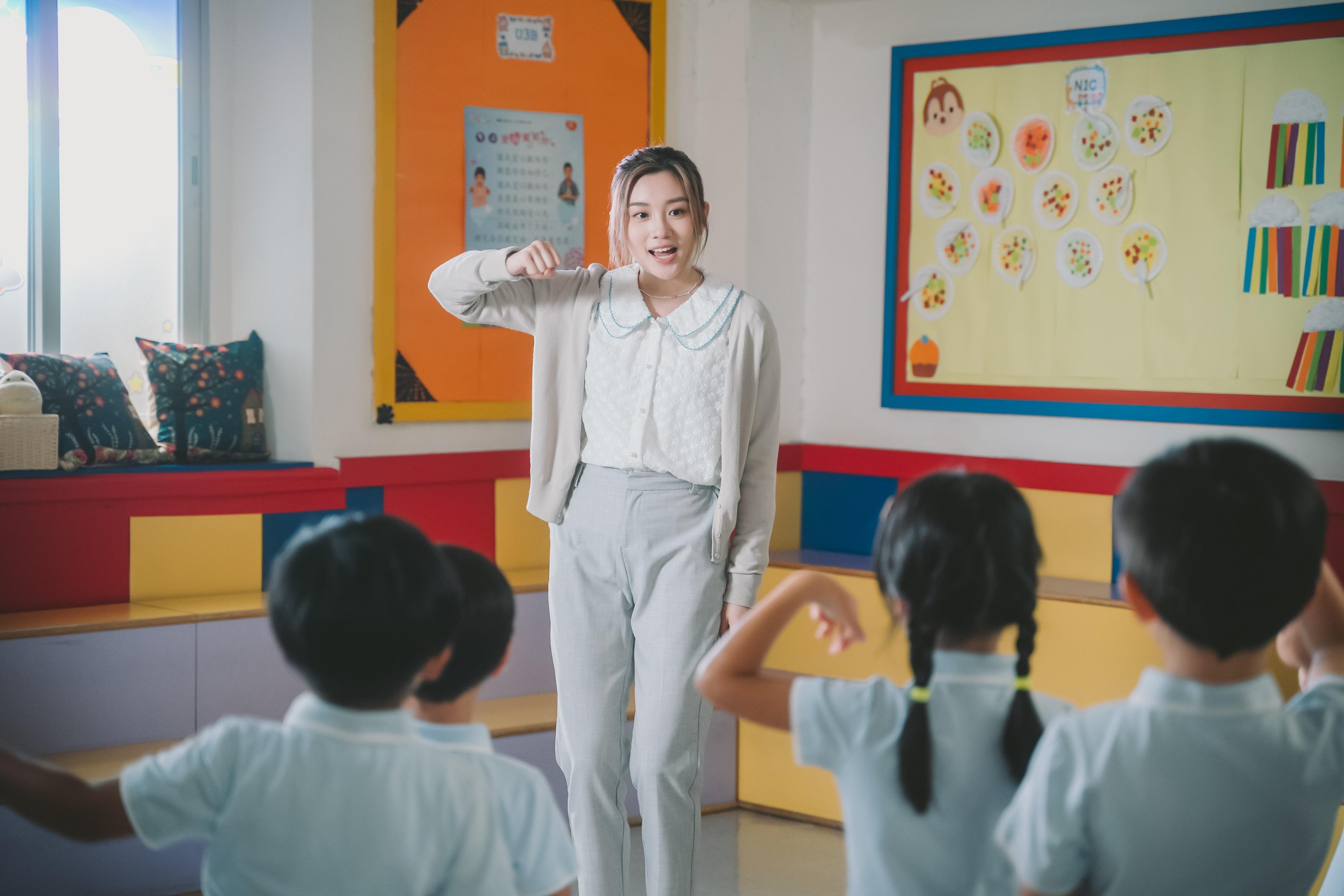 Candy王家晴在劇集《無人之境》演幼稚園老師。