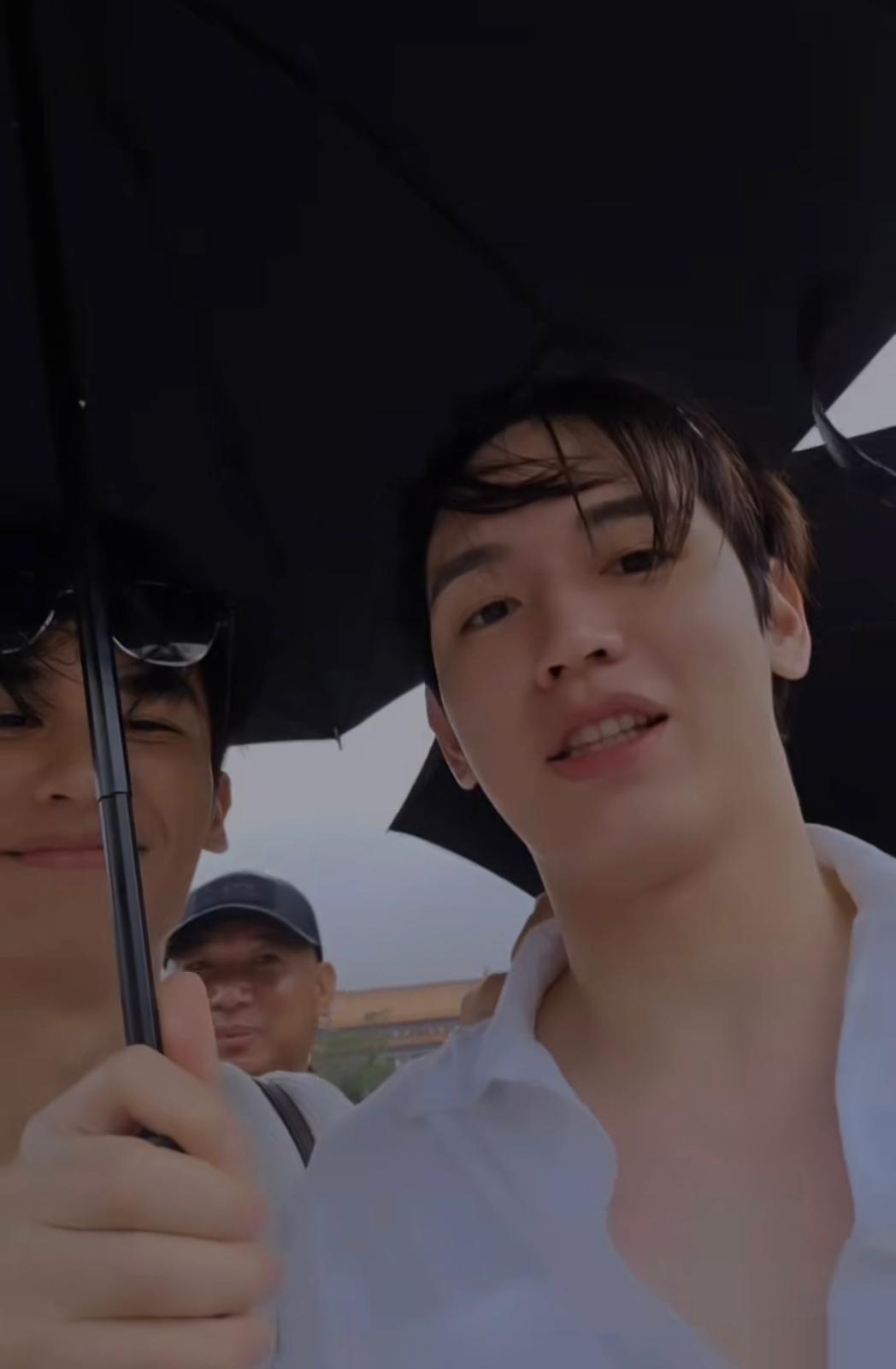 TayNew再合體展開香港行,昨日現身大嶼山。