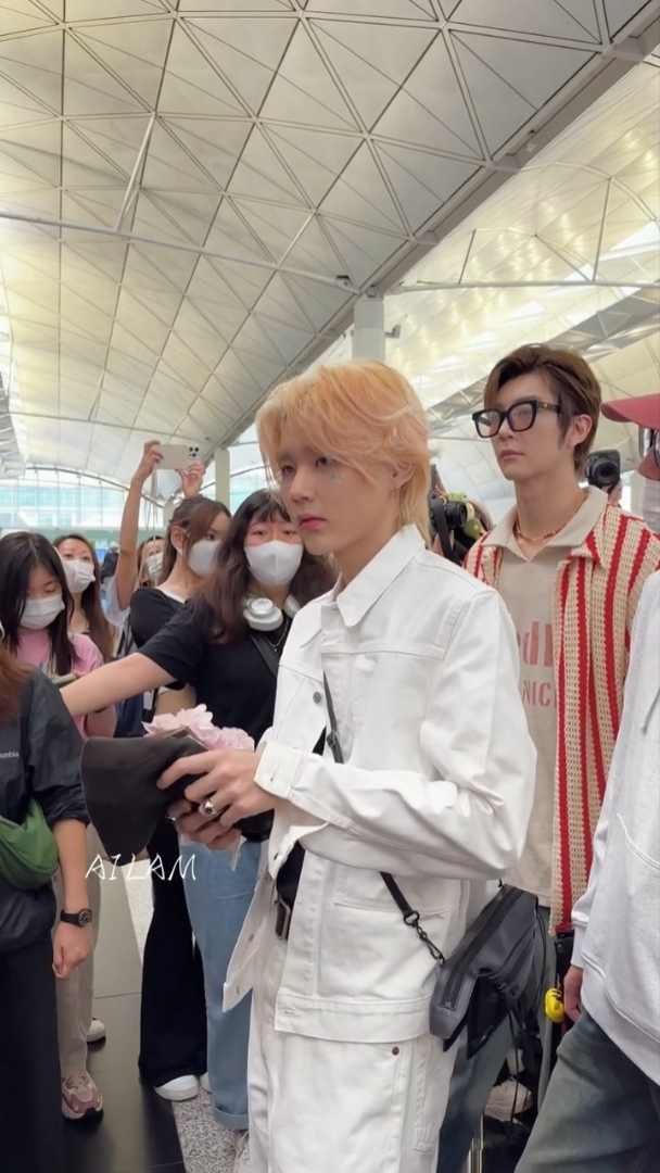 李權哲、張鎬濂等一早搭飛機到北京。