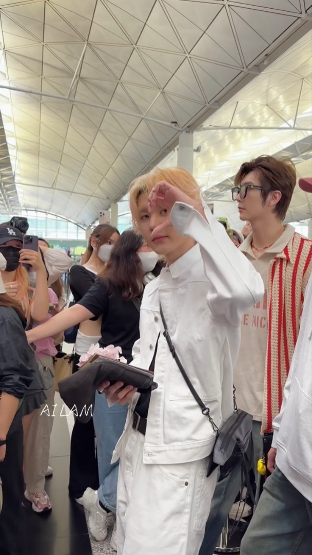 李權哲、張鎬濂等一早搭飛機到北京。