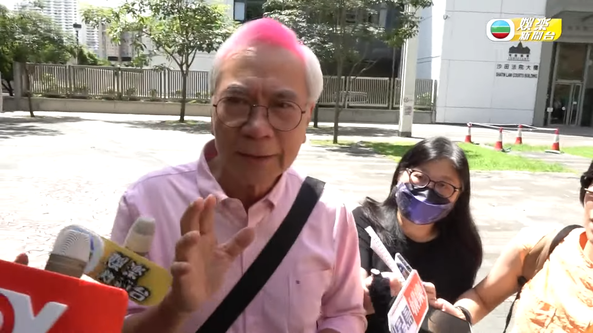 李龍基一秒情緒激動,之後又很快平靜下來。