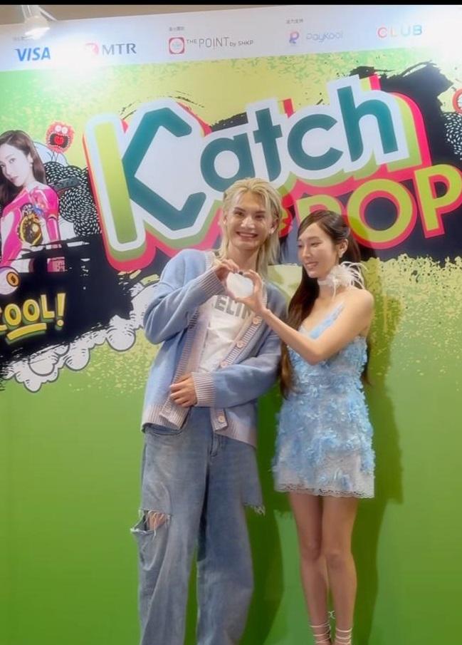 Jeremy自言全僵硬狀態與Jessica集郵。