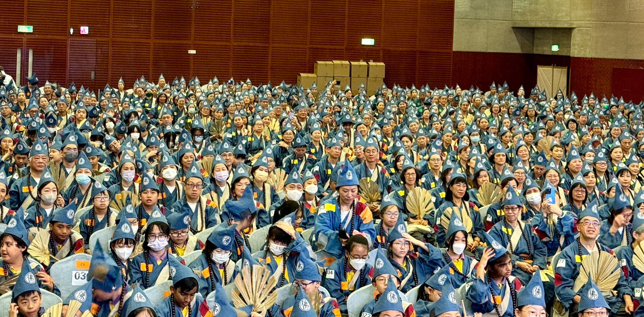 樂頌世界和平大典今舉行 730人同穿濟公服破健力士紀錄 (大會提供)