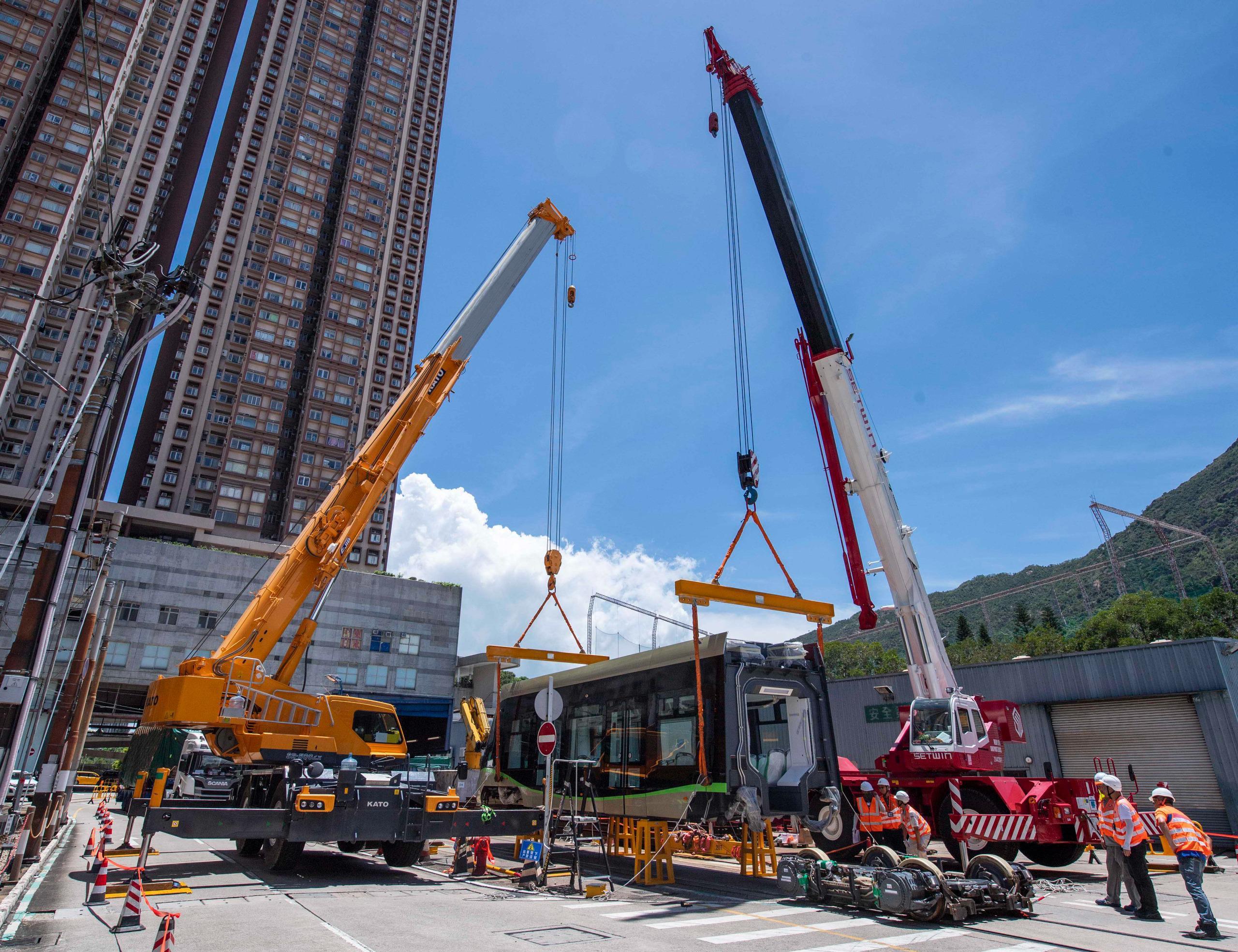 港鐵研究用途低地台列車抵港 待政府審批後作氫能運行研究
