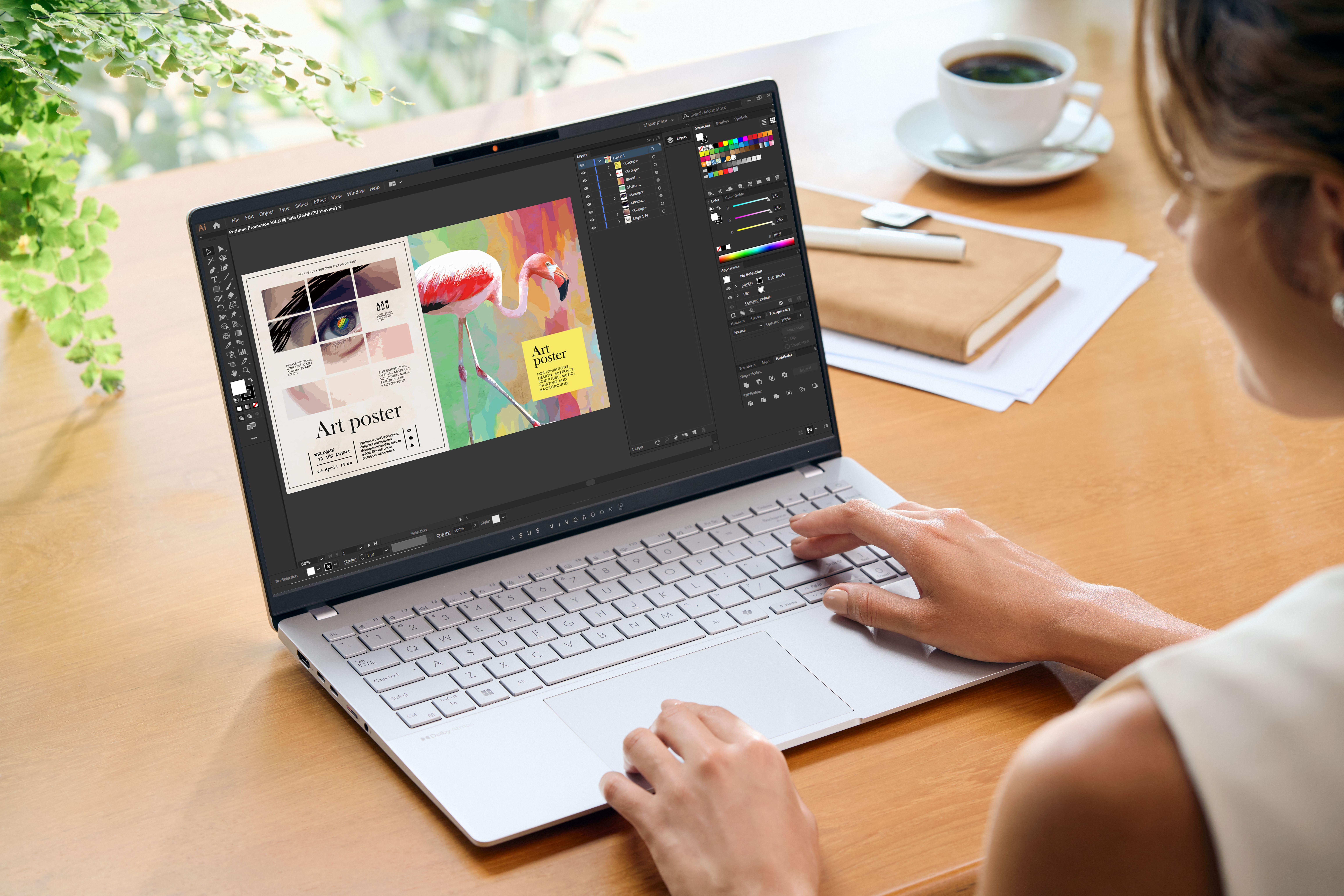 ASUS Vivobook S 15配備最強的Qualcomm Snapdragon X Elite處理器及AI引擎、OLED螢幕及Harman Kardon音響。