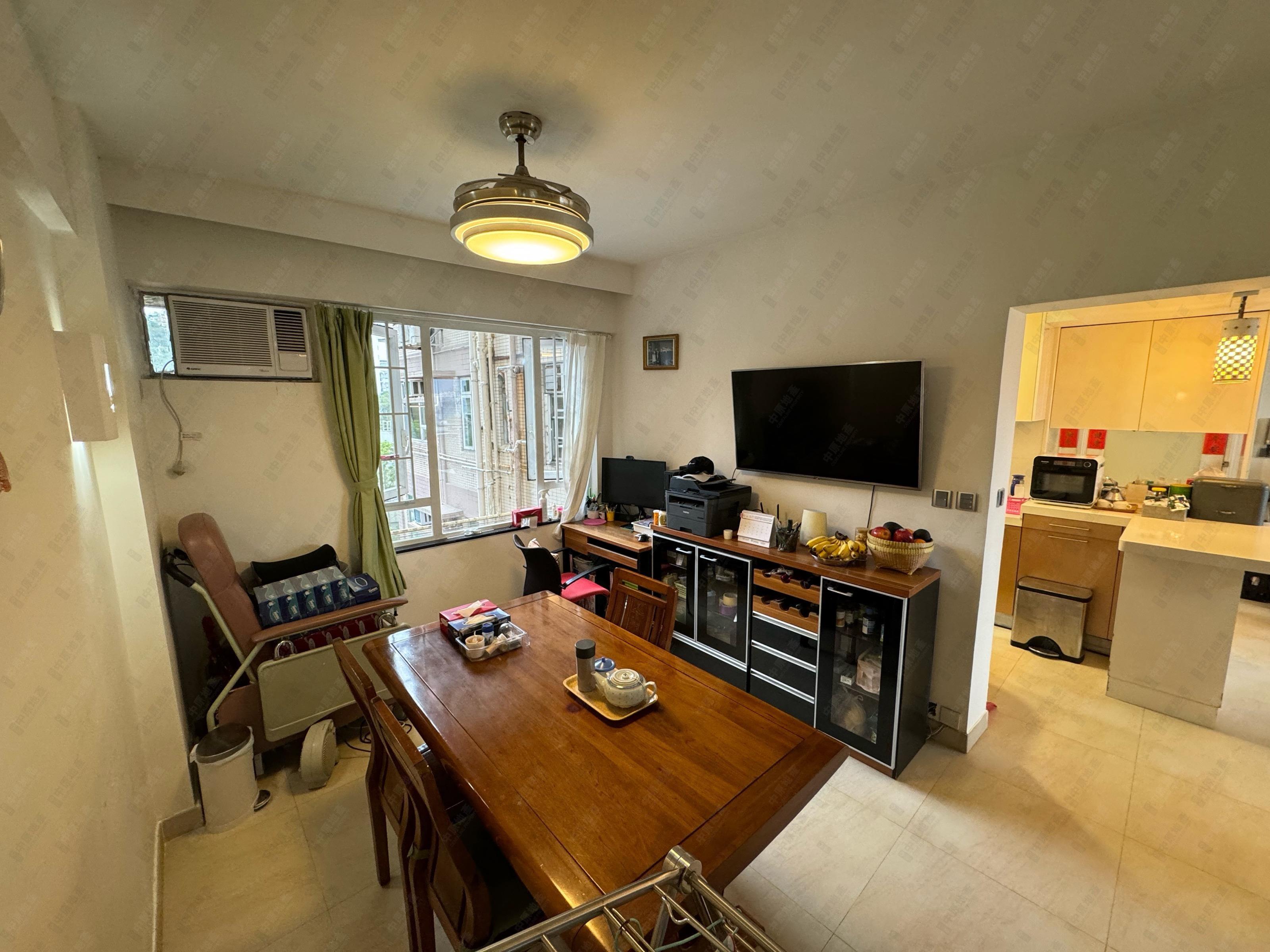 大廳間隔分明,飯廳面積亦闊落。