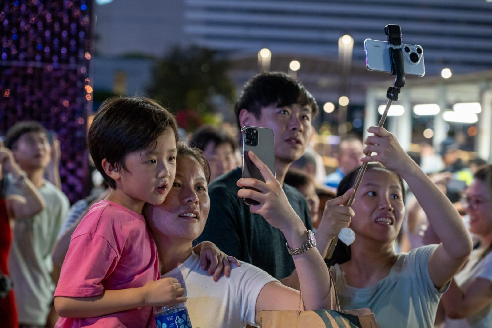 大批市民到場欣賞。(陳奕釗攝)