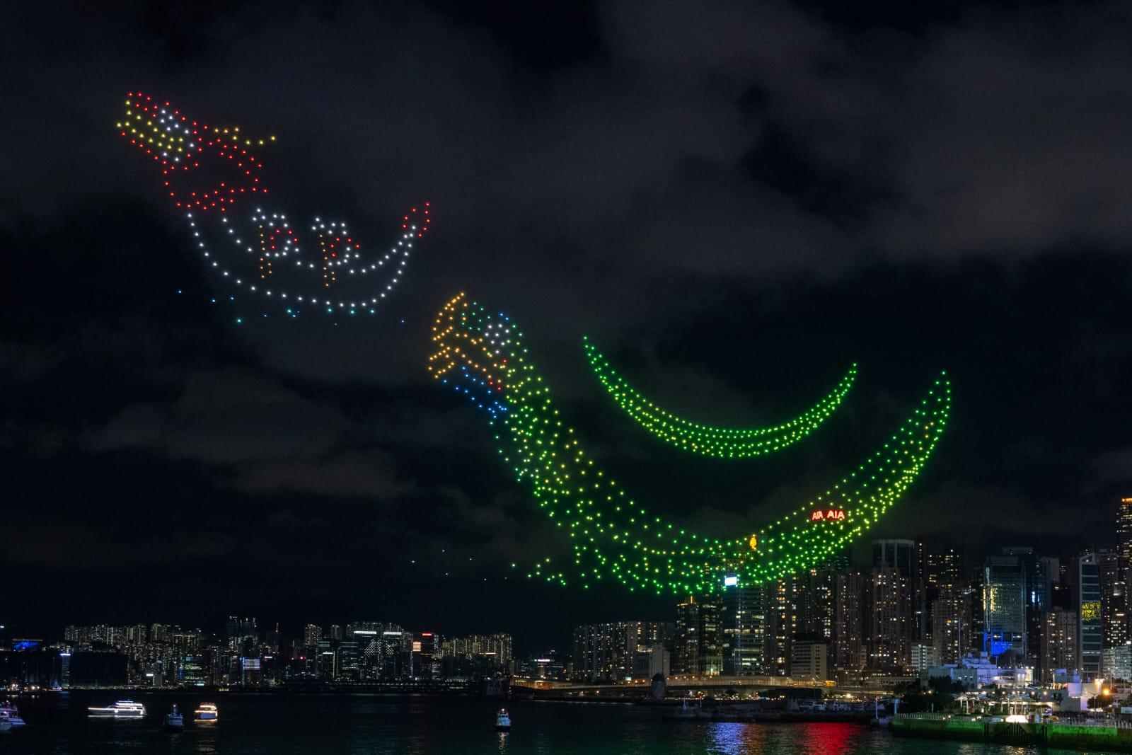灣仔海濱上演以端午節為主題的無人機演出。(陳奕釗攝)