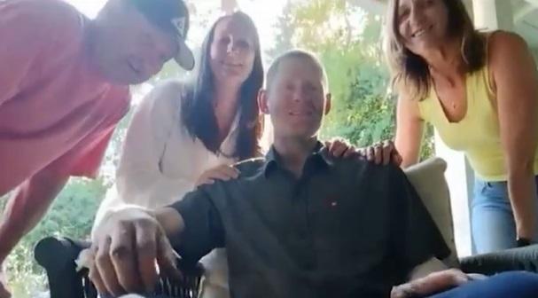 麥克利什與家人。(互聯網)